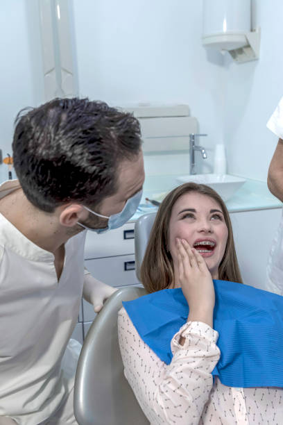 Best Emergency Tooth Extraction in High Rolls, NM